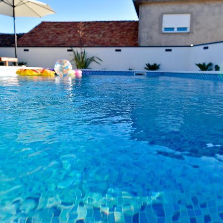 Villa Navita Augustinus With Pool Debeljak Esterno foto