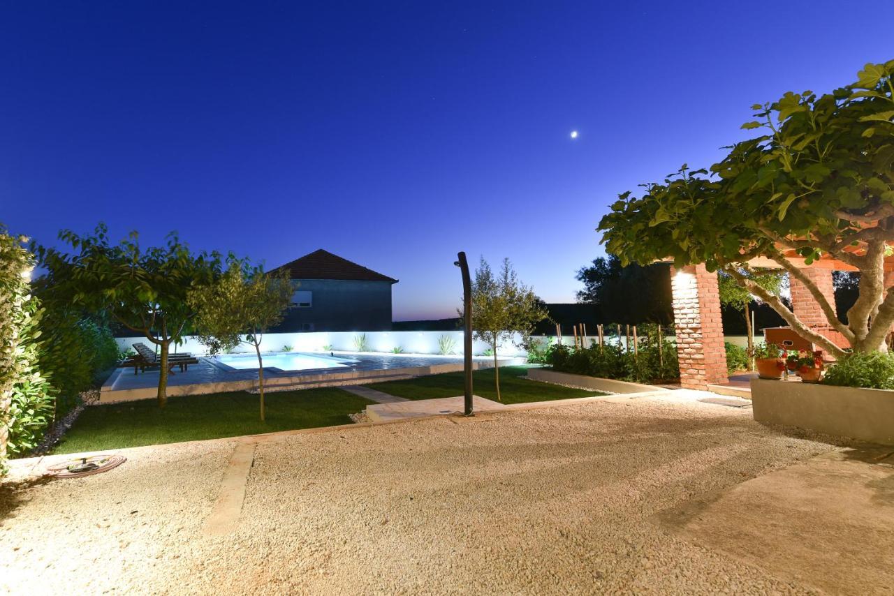 Villa Navita Augustinus With Pool Debeljak Esterno foto
